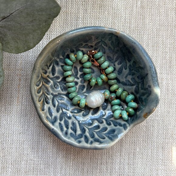 Turquoise Hand Knotted Bracelet with Pearl - Hand Made in Canada - Picture 4 of 7